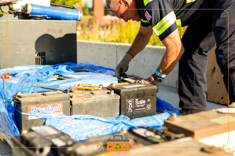 عواقب وحشتناک دور انداختن باتری اسیدی فرسوده در سطل زباله